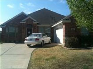 1800 Copper Leaf Dr, Corinth, TX 76210