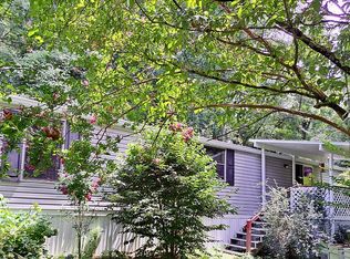 31 Nuthatch Rd, Hendersonville, NC 28792