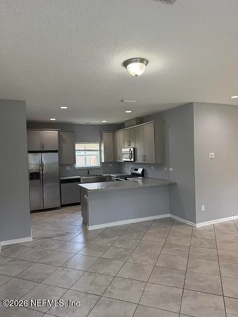3 bed, 2.5 bath, 2053 sqft, $2,900 — Photo 4