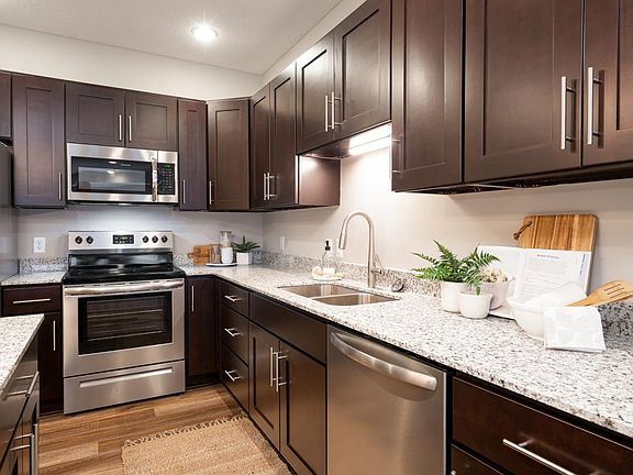 5th image of 9001 Griggs Ave #307
