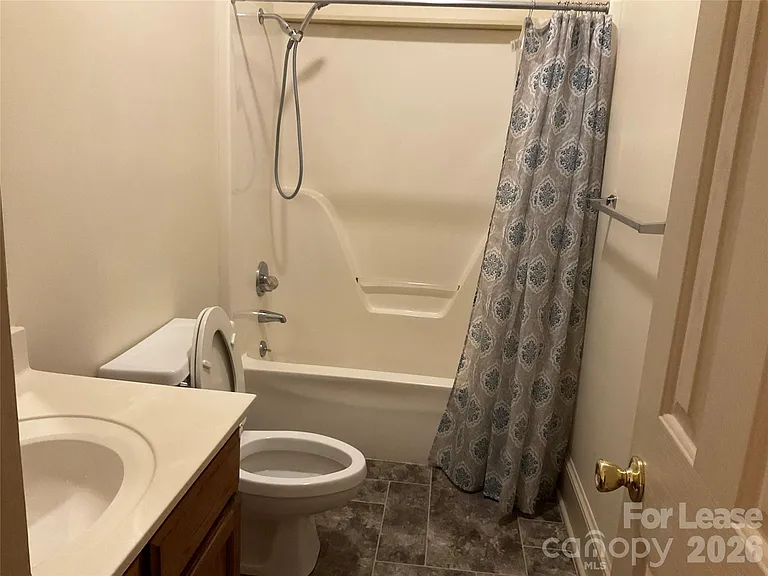 409 N Main St #6 — Photo 13