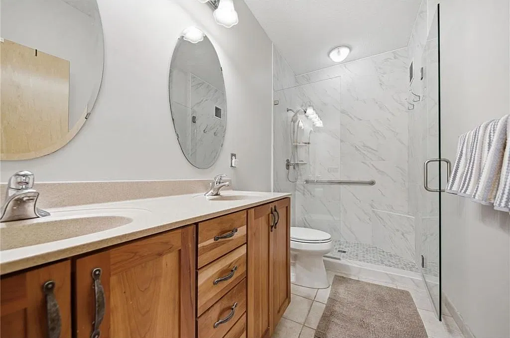 2 bed, 2.0 bath, 1285 sqft, $2,500 — Photo 3