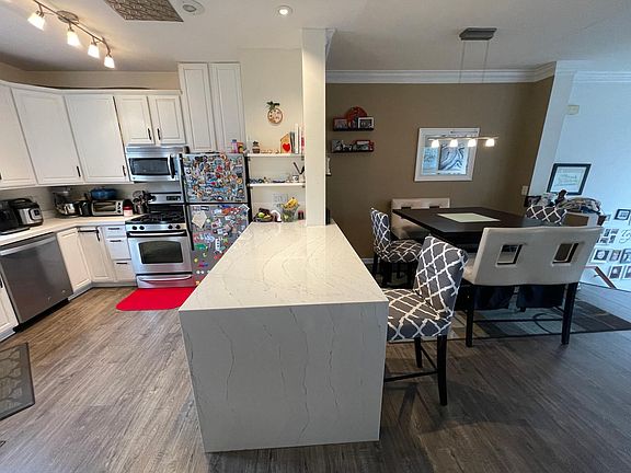 Kitchen & Dining room