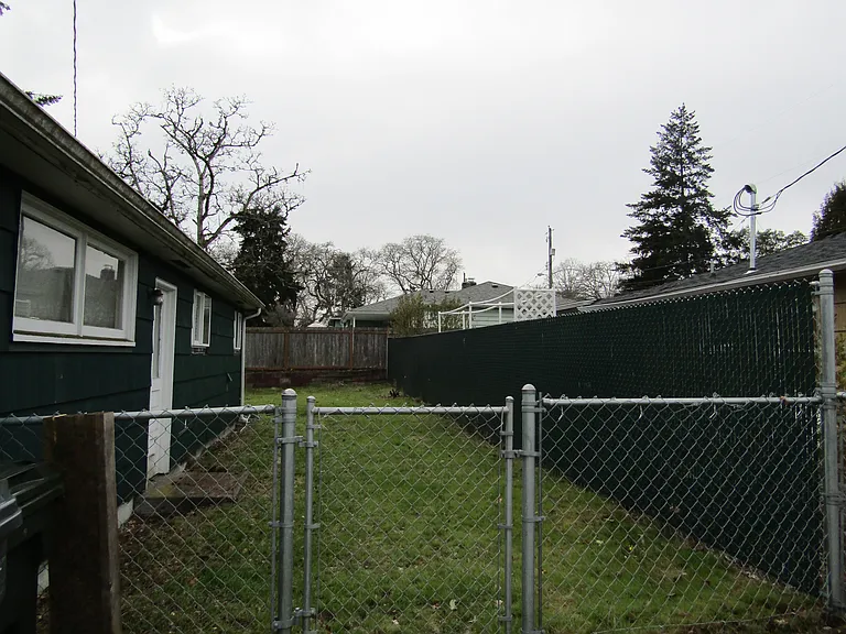8606 Custer Rd SW — Photo 14