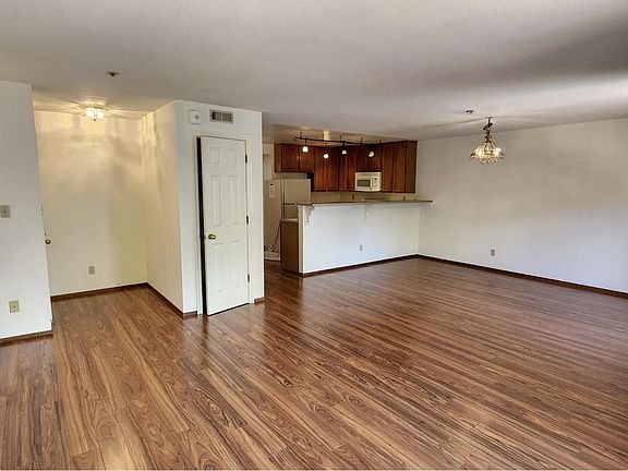 2nd image of 3570 Sacramento St APT 205