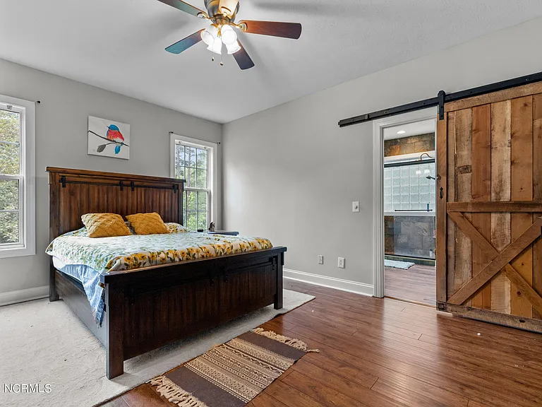 255 W Hedgelawn Way — Photo 13