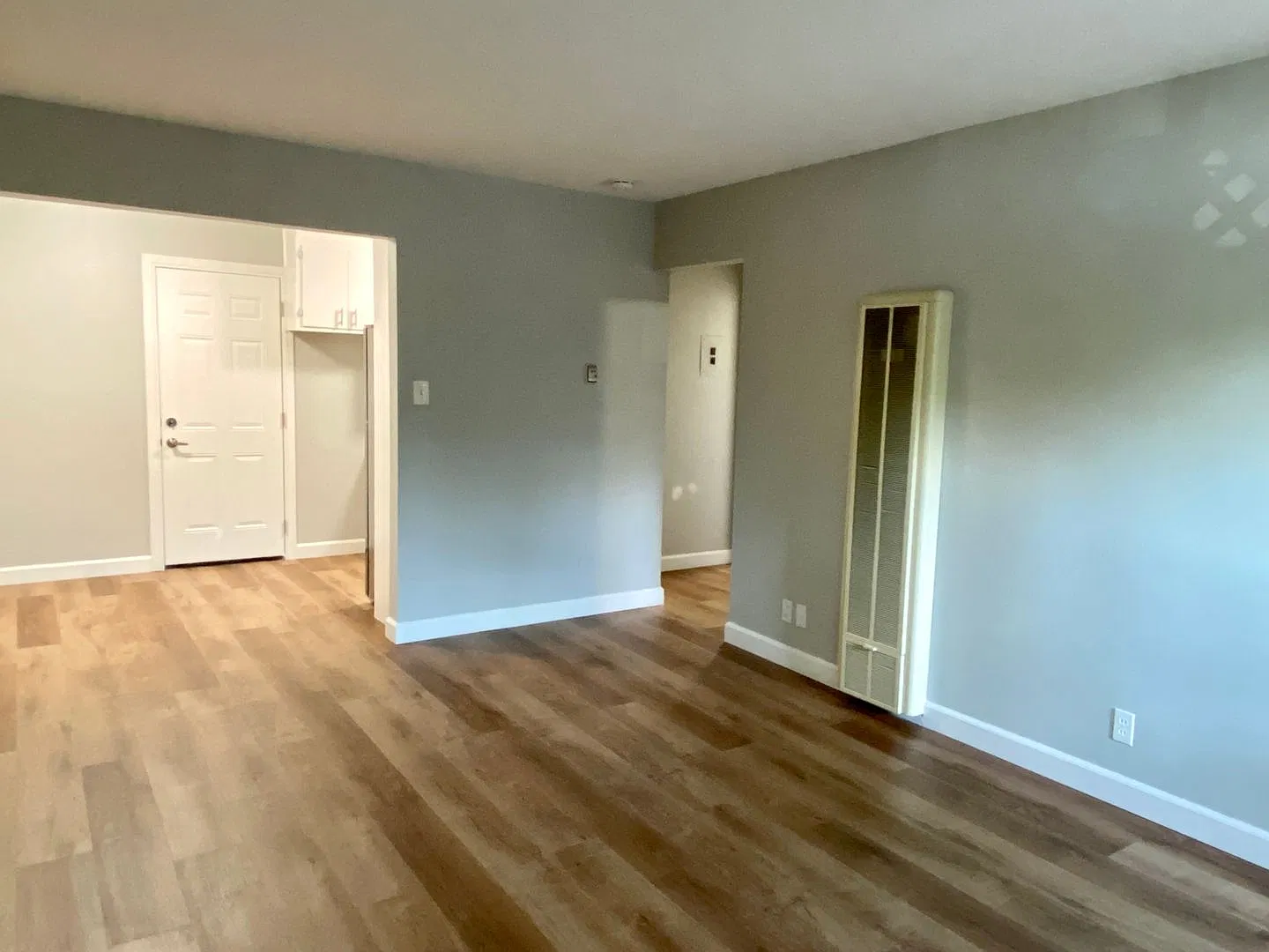 Rengstorff Ave 413 — Photo 4