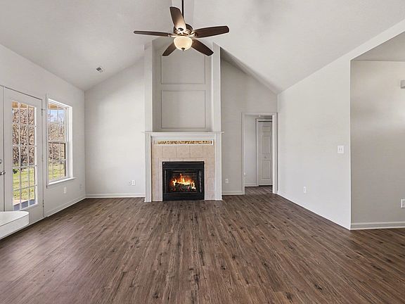 5th image of 1 Long Pond Ct