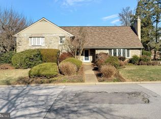 211 W Crest Rd, Wilmington, DE 19803