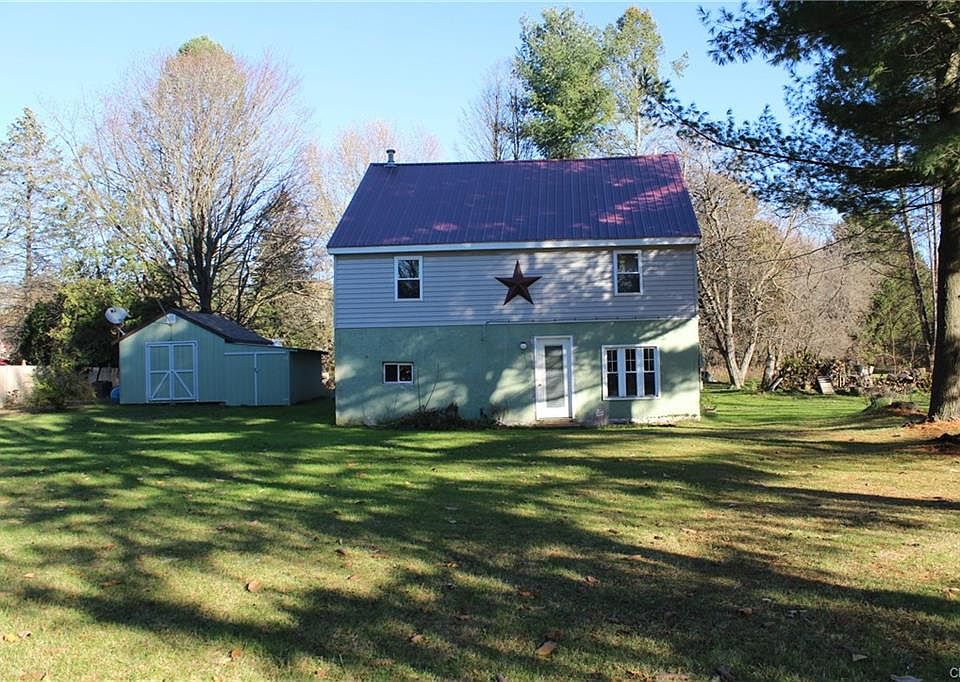 1st image of 35 Rickard St