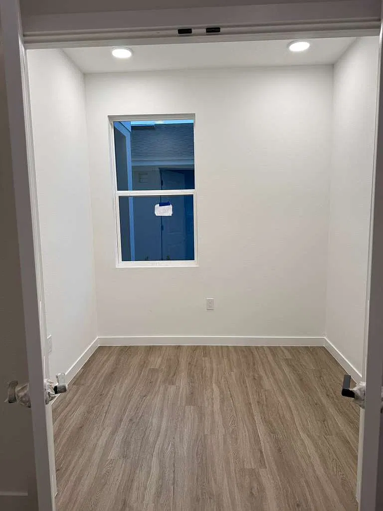 3 bed, 1328 sqft, $4,500 — Photo 3