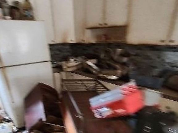 4th image of 2418 2nd Ct SE