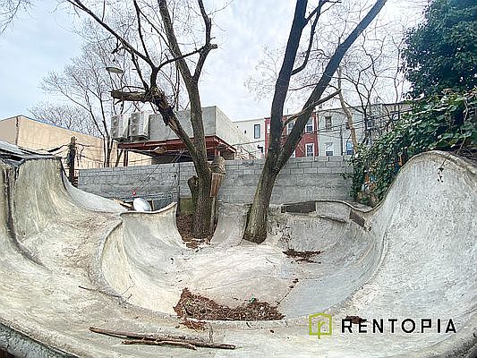 1st image of 26 Park St #1