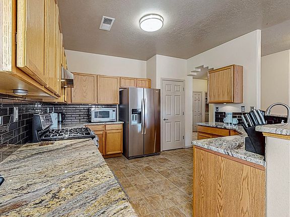 3rd image of 7640 Calle Carisma NE