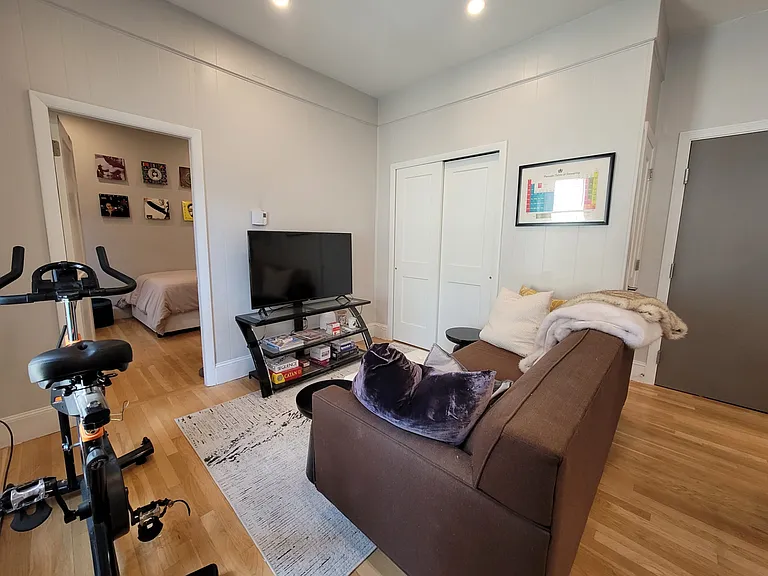 827 Boylston St #301 — Photo 8