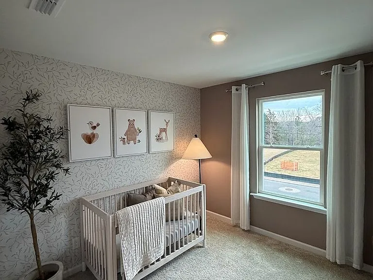 511 Eastwood Dr — Photo 12