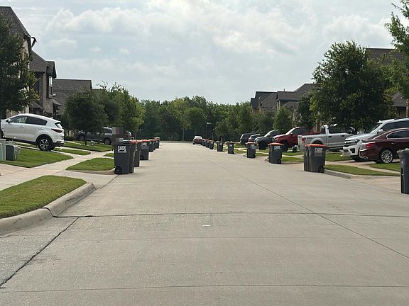 4th image of 805 Edinburgh Dr
