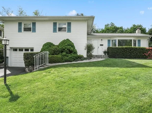 12 Cook Lane, Croton-on-Hudson, NY 10520