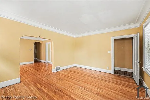 2984 Clements St — Photo 9