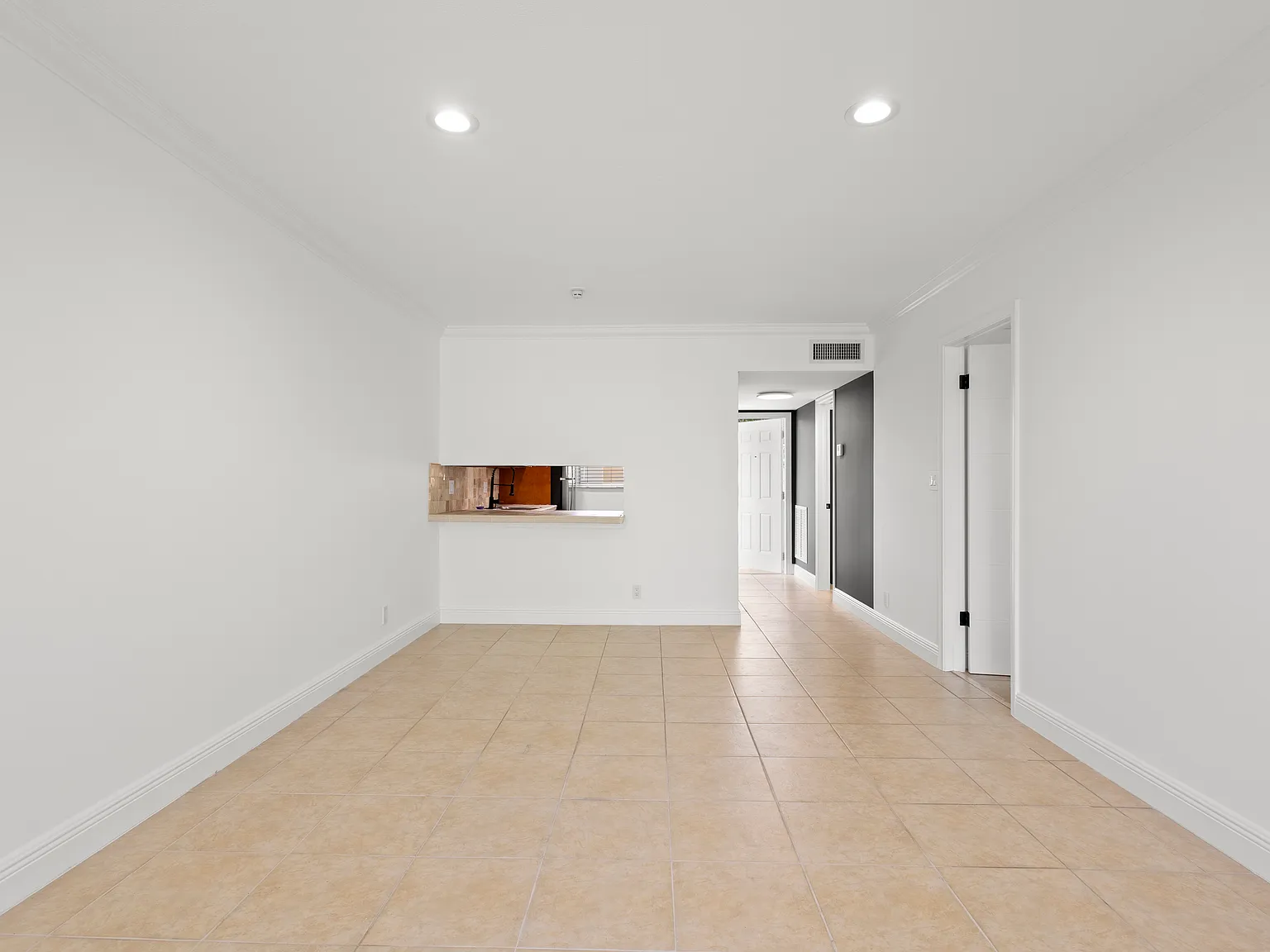 1 bed, 775 sqft, $1,900 — Photo 3
