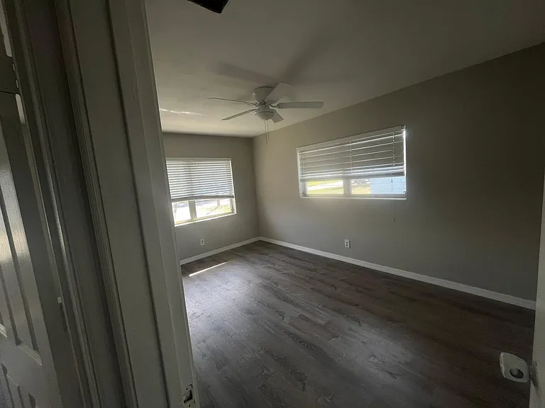 2476 Coronado Way — Photo 8