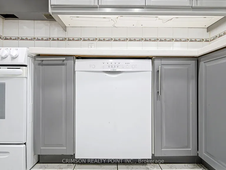 34 Hillbank Trl — Photo 8