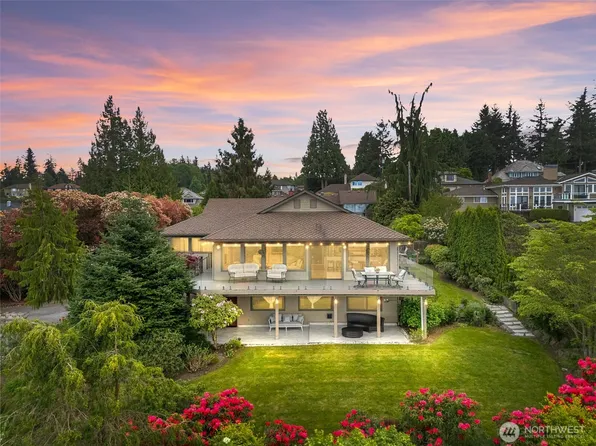 5128 Seaview Way, Everett, WA 98203