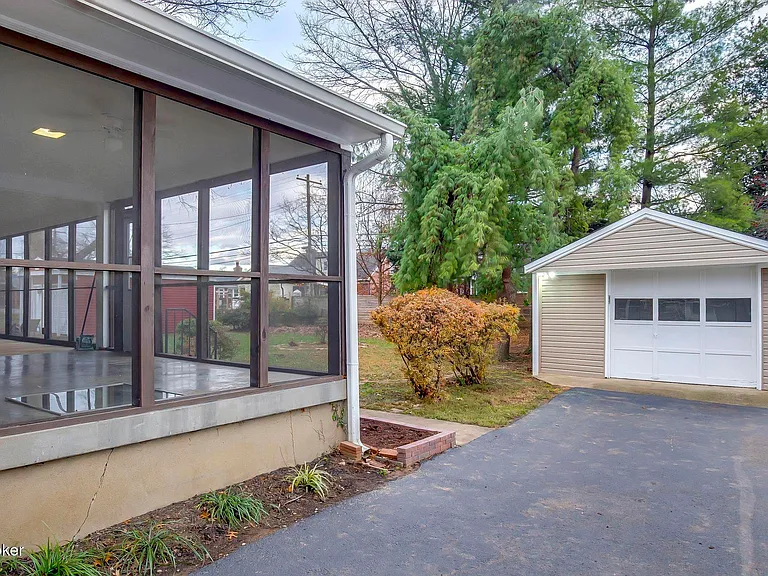 3608 Hanover Rd — Photo 40
