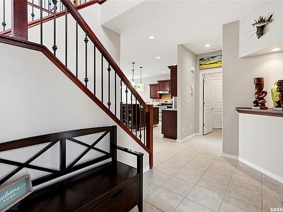 3rd image of 6178 WASCANA COURT WAY