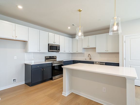 4th image of 3436 Carlton St #4-2A