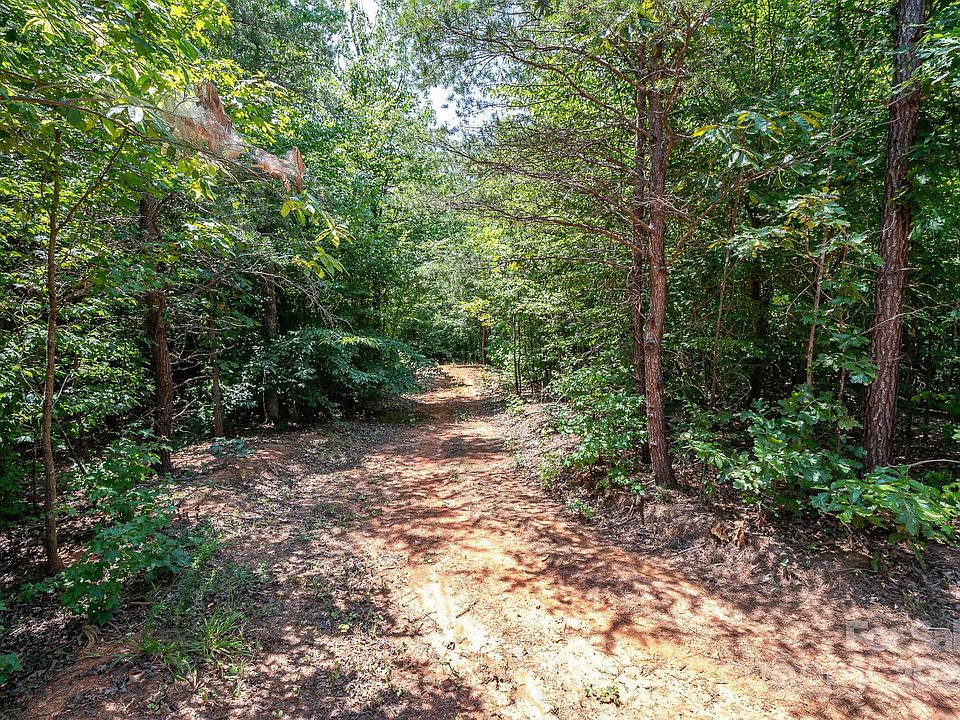 2nd image of LOT 2 Christopher Rd