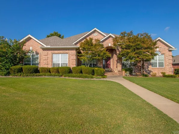 101 Avignon Cir, Maumelle, AR 72113