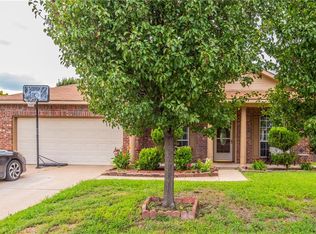 1105 Covington Dr, Mesquite, TX 75149