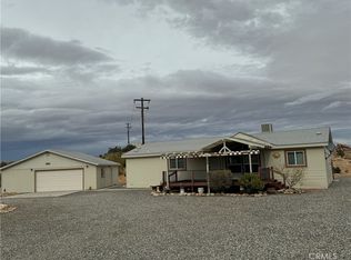 3635 Bullwhip Ln, Pioneertown, CA 92268
