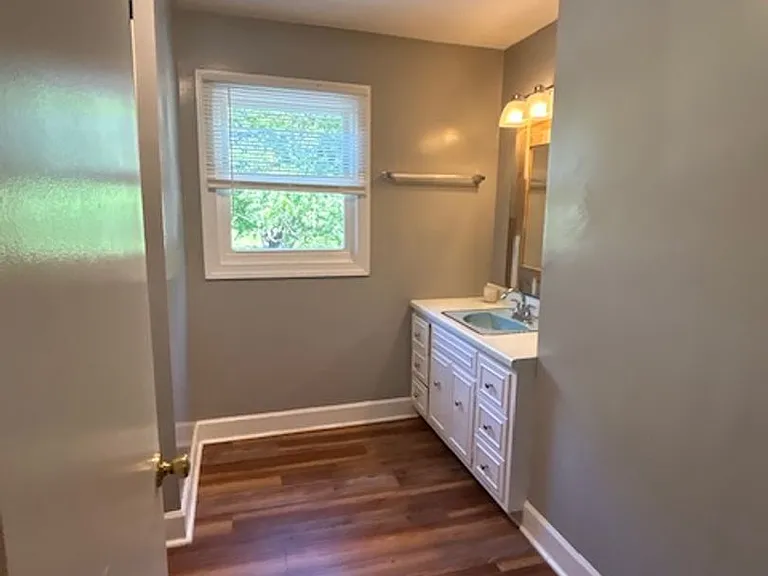 6401 Old Richmond Rd — Photo 23