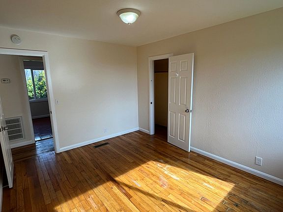 5th image of 6062 Bernhard Ave Unit B