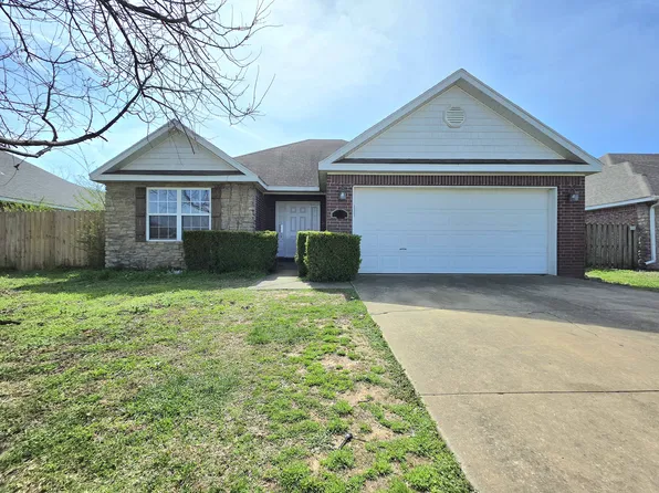 421 E Post Rd, Rogers, AR 72758