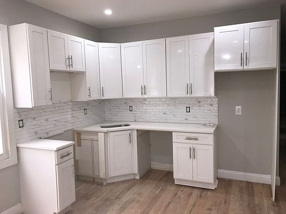 3rd image of 3309 Baychester Ave