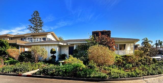 1st image of 155 McKnight Dr
