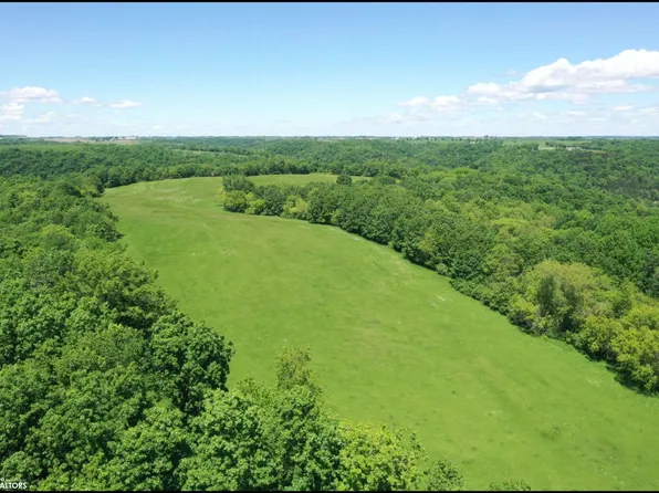 Dalby Hollow Rd, Lansing, IA 52151