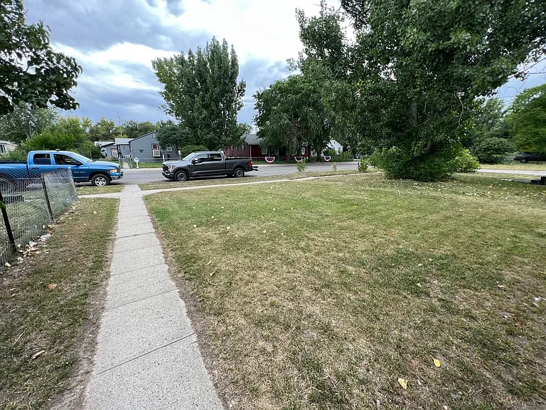 1016 E Roosevelt Ave — Photo 43