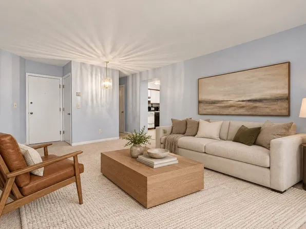 26 Commonwealth Ter APT 7, Brighton, MA 02135