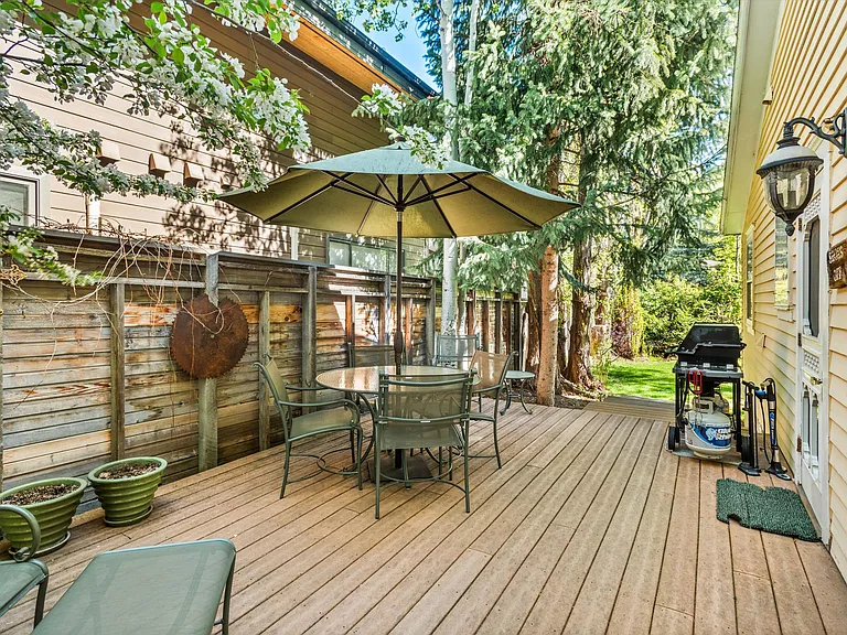 406 W Smuggler St — Photo 26