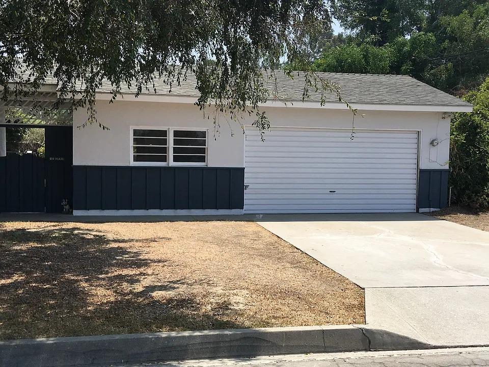 2 Car Garage