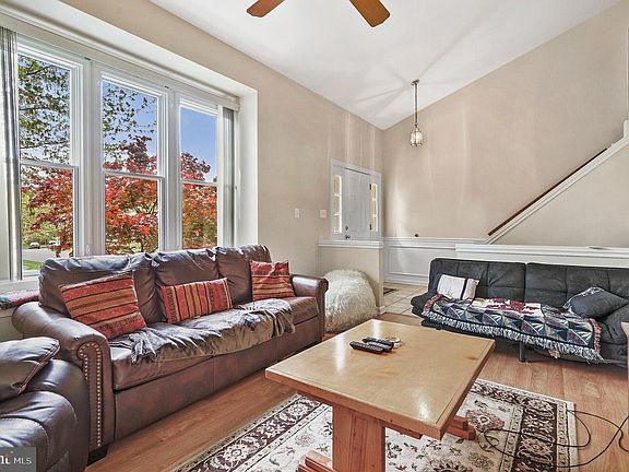 4th image of 8219 Tall Timber Dr