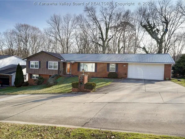 5326 Bentbrook Rd, Charleston, WV 25313