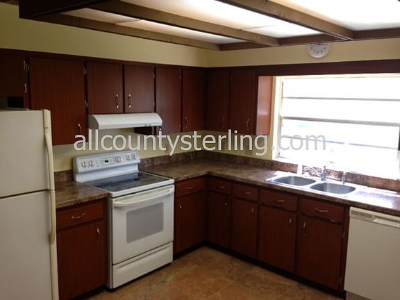 2nd image of 514 Wavecrest Dr