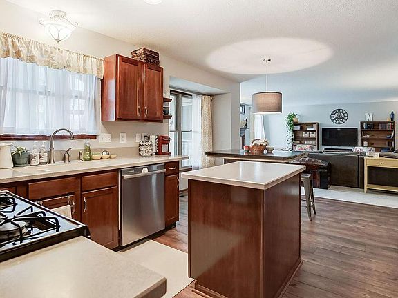 4th image of 4147 Hoffman Farms Dr