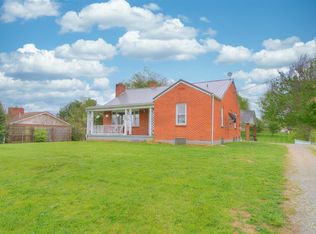 4834 Newbern Rd, Pulaski, VA 24301