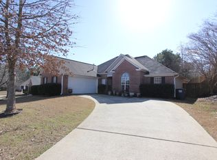 1406 Primrose Ln, Hoover, AL 35244